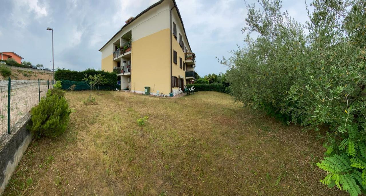 Condominio Tigli Cavalcaselle Luaran gambar