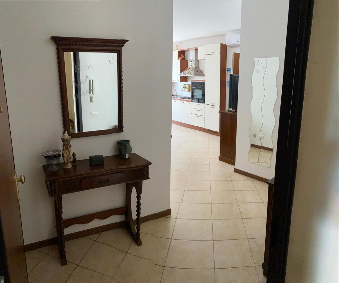 Condominio Tigli Cavalcaselle Luaran gambar